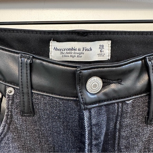 ABERCROMBIE & FITCH The Ankle Straight Ultra High Rise" Mixed Fabric jean NWT - Picture 14 of 16
